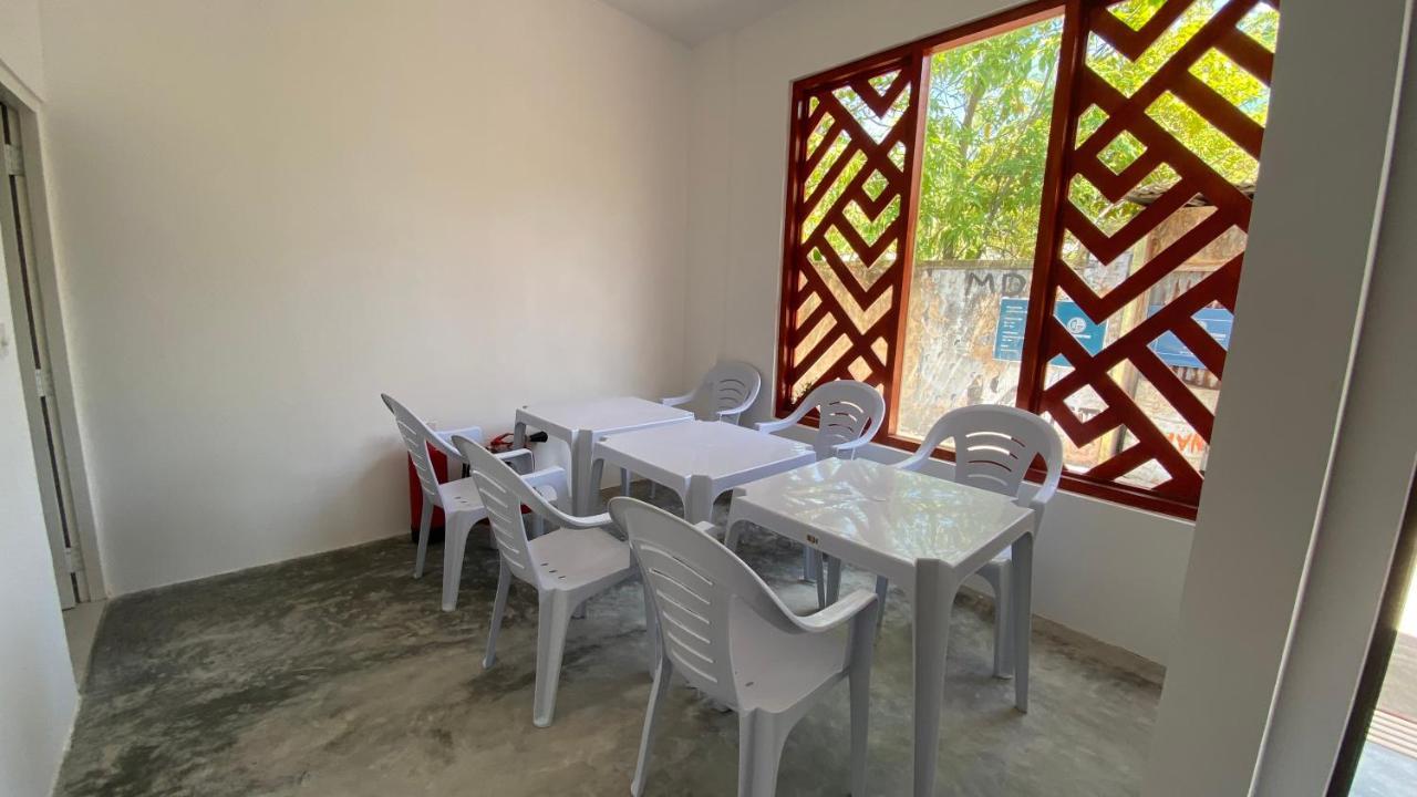 Raalhu Dhangethi Bed & Breakfast エクステリア 写真