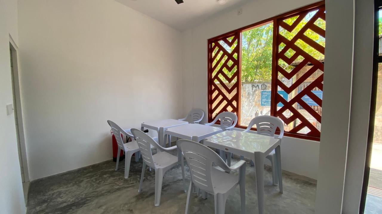 Raalhu Dhangethi Bed & Breakfast エクステリア 写真