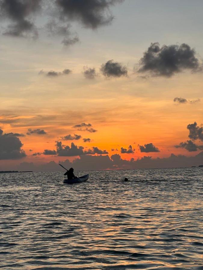 Raalhu Dhangethi Bed & Breakfast エクステリア 写真