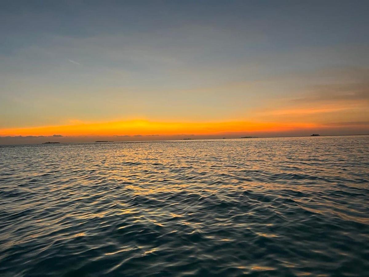 Raalhu Dhangethi Bed & Breakfast エクステリア 写真